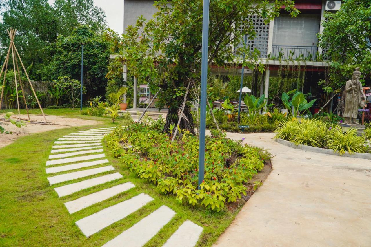 Kampot Tropical Village Екстериор снимка