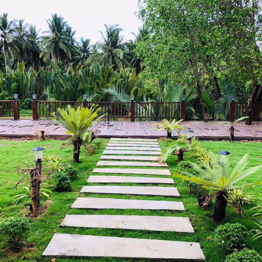Kampot Tropical Village Екстериор снимка